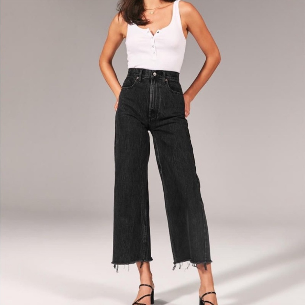 Abercrombie & Fitch Wide Leg Jeans
